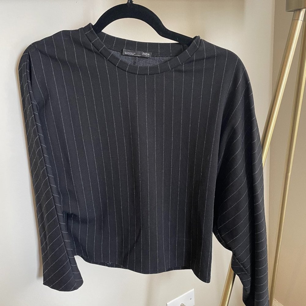 ZARA / Black Pinstripe Sweater